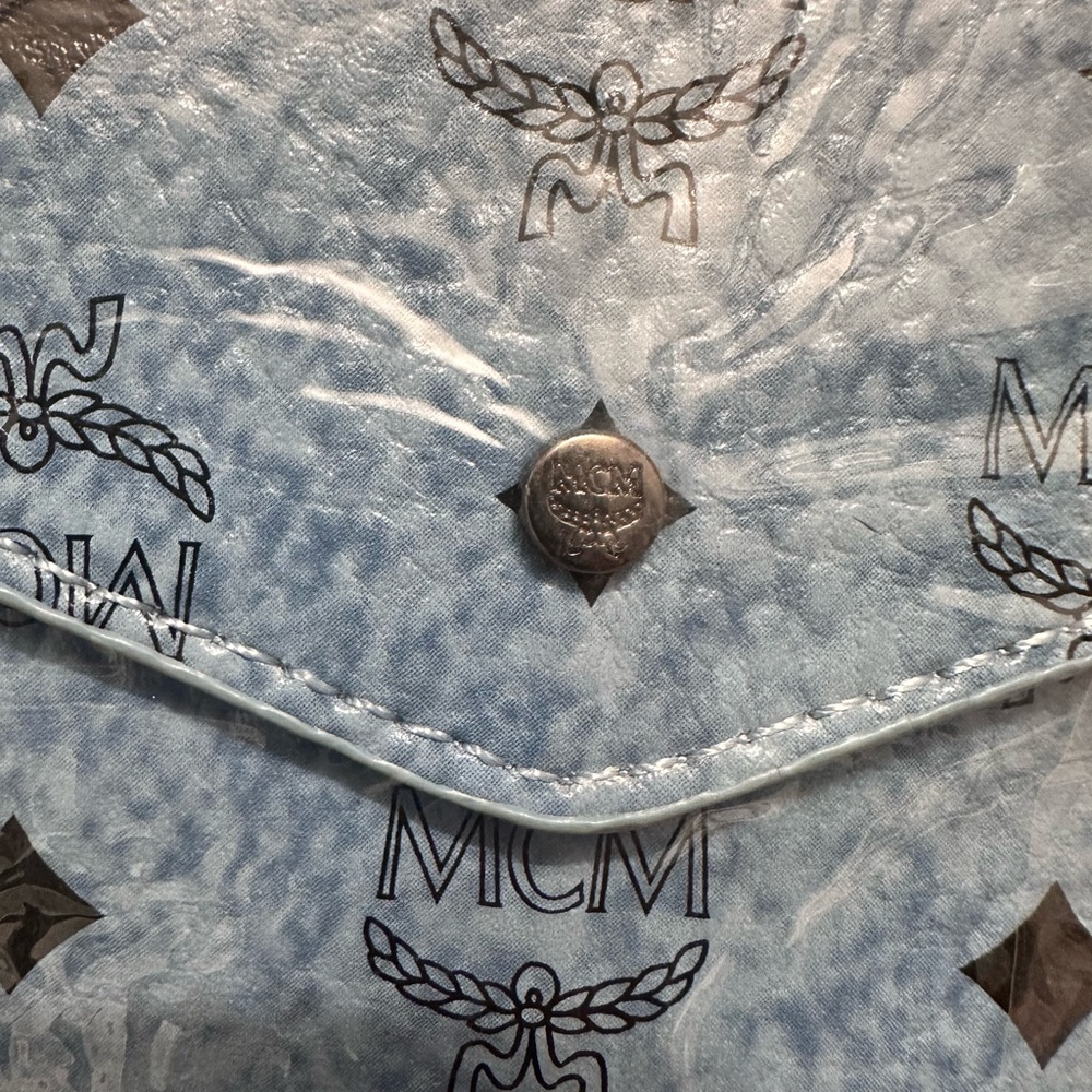 MCM Blue Monogram Clutch NEw - Picture 4 of 7